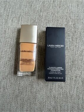 Laura Mercier Flawless Lumière Foundation - shade 2w2